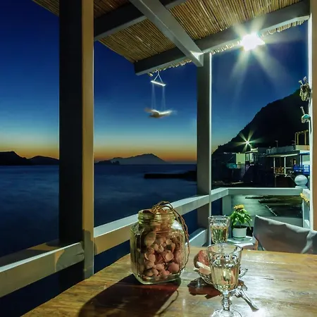 Kalimera & Apoplous Boathouse شقة Klima (Milos)