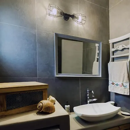 Apartment Kalimera & Apoplous Boathouse