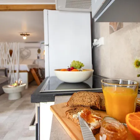 شقة Kalimera & Apoplous Boathouse *