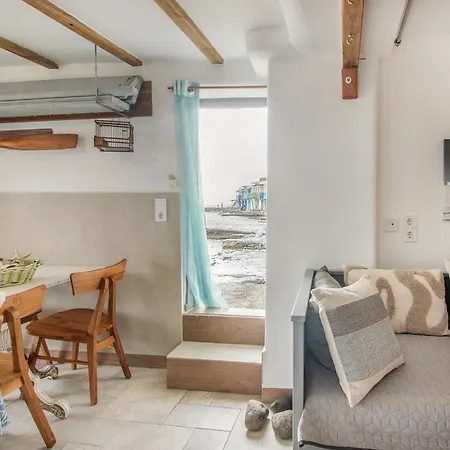 Kalimera & Apoplous Boathouse * Klima (Milos)