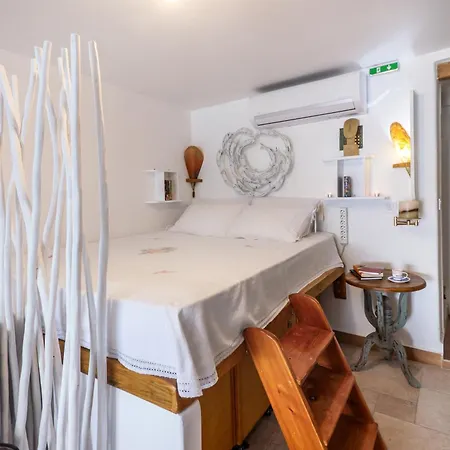 Kalimera & Apoplous Boathouse * Klima (Milos)