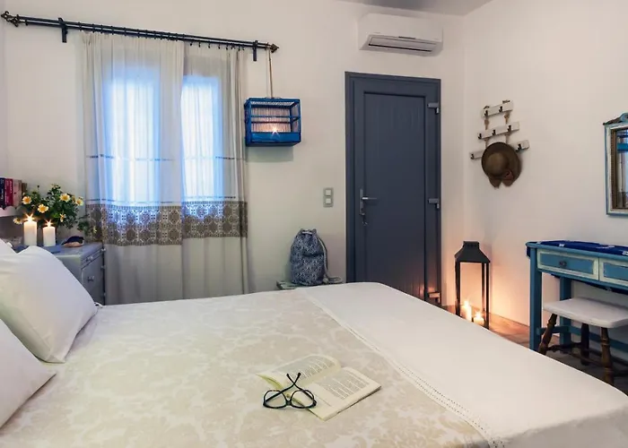 Daire Kalimera & Apoplous Boathouse *