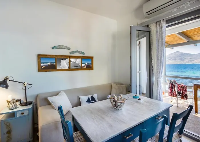 Kalimera & Apoplous Boathouse Daire