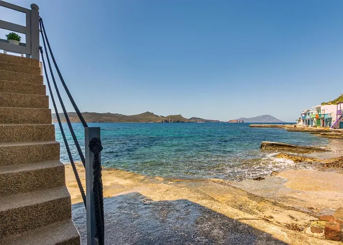 Daire Kalimera & Apoplous Boathouse *