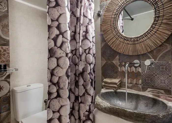 Daire Kalimera & Apoplous Boathouse