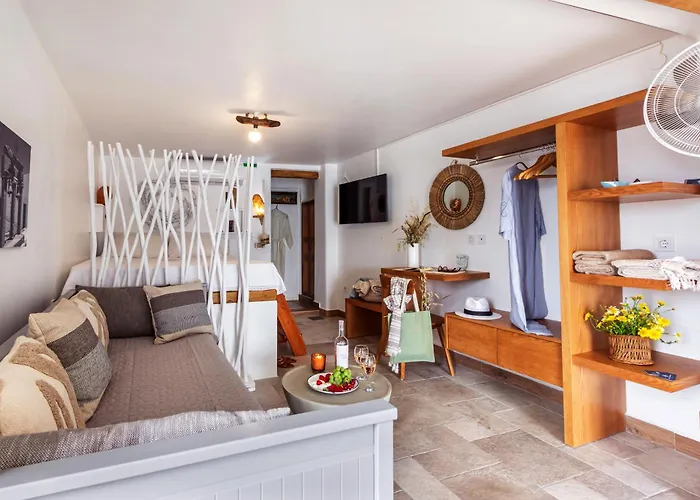 Daire Kalimera & Apoplous Boathouse Klima (Milos)