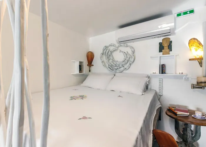 Kalimera & Apoplous Boathouse Daire *