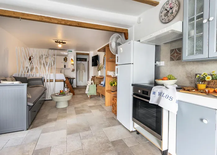 Kalimera & Apoplous Boathouse Daire *