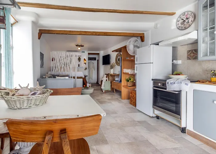 Kalimera & Apoplous Boathouse *