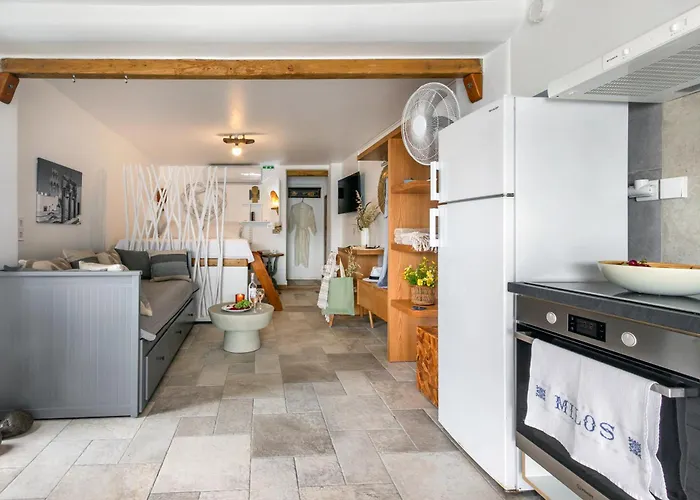 Daire Kalimera & Apoplous Boathouse Klima (Milos)